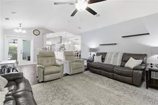 2535 Sleepy Hollow Ln, Lakeland, FL 33810 - Photo 9