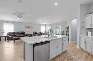 1591 Mattie Pointe Pl, Auburndale, FL 33823 - Photo 5