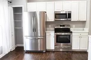 8215 Westmont Terrace Dr, Lakeland, FL 33810 - Photo 5