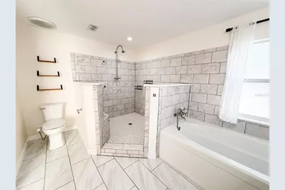 8215 Westmont Terrace Drive, Lakeland, FL 33810 - Photo 11