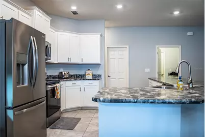 261 Walkers Point Drive, Auburndale, FL 33823 - Photo 13