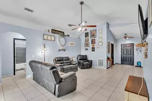 834 Auburn Preserve Blvd, Auburndale, FL 33823 - Photo 3