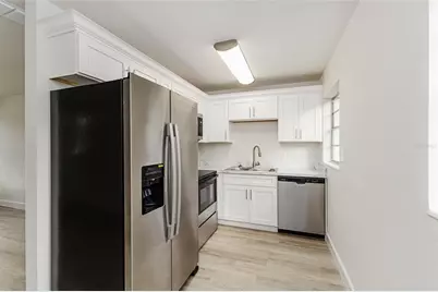 1664 Bayview Drive, Lakeland, FL 33805 - Photo 5