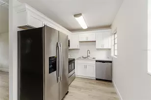 1664 Bayview Dr, Lakeland, FL 33805 - Photo 5