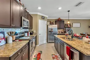 240 St Thomas Dr, Mulberry, FL 33860 - Photo 7