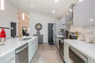 1704 W Hanna Ave, Tampa, FL 33604 - Photo 9