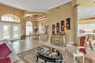 2767 Huntington Hills Dr, Lakeland, FL 33810 - Photo 9