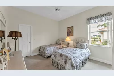 2767 Huntington Hills Drive, Lakeland, FL 33810 - Photo 37