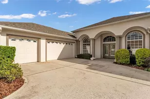 2767 Huntington Hills Dr, Lakeland, FL 33810 - Photo 3