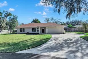 2954 Jennifer Dr, Lakeland, FL 33810 - Photo 1