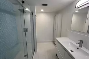 1 Lake Hollingsworth Dr, Lakeland, FL 33803 - Photo 33