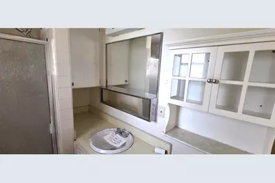 5624 McCoy Court, Zephyrhills, FL 33542 - Photo 17