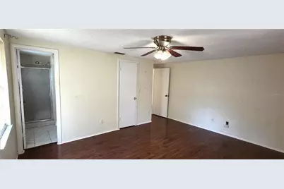 5624 McCoy Court, Zephyrhills, FL 33542 - Photo 15