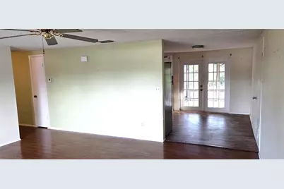 5624 McCoy Court, Zephyrhills, FL 33542 - Photo 7