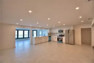 906 Lake Jessie Dr, Winter Haven, FL 33881 - Photo 13