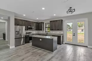 1802 Ave Q SW, Winter Haven, FL 33880 - Photo 3