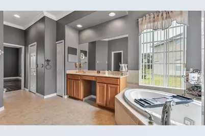 1210 Facet View Way, Valrico, FL 33594 - Photo 37