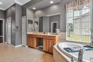 1210 Facet View Way, Valrico, FL 33594 - Photo 37