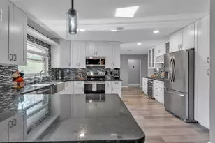 1927 Kimball Ct S, Lakeland, FL 33813 - Photo 13