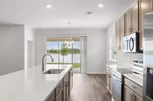 798 Cypress Creek Run, Saint Cloud, FL 34771 - Photo 11