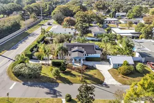 2022 Lake Miriam Dr, Lakeland, FL 33813 - Photo 3