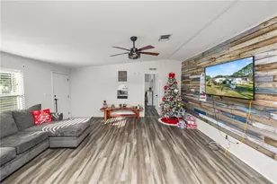 11516 Tuten Loop, Lithia, FL 33547 - Photo 5