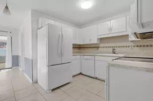 4527 Holder Ct, Lakeland, FL 33813 - Photo 9