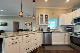 2331 Chesterfield Cir, Lakeland, FL 33813 - Photo 5