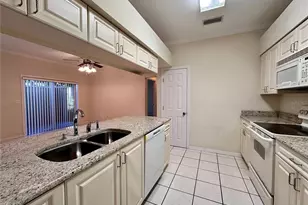 1401 Eagle Pond Dr, Winter Haven, FL 33884 - Photo 9