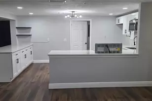 1304 Mayflower Dr, Lakeland, FL 33810 - Photo 9