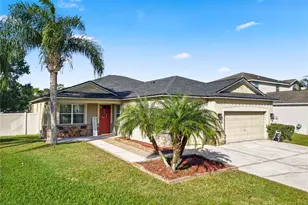 7226 Cedarcrest Blvd, Lakeland, FL 33810 - Photo 1