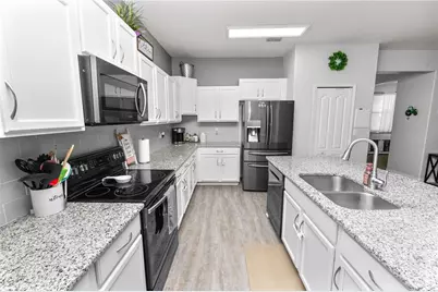 7226 Cedarcrest Boulevard, Lakeland, FL 33810 - Photo 31