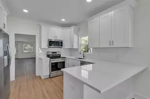 208 E Poinsettia St, Lakeland, FL 33803 - Photo 7