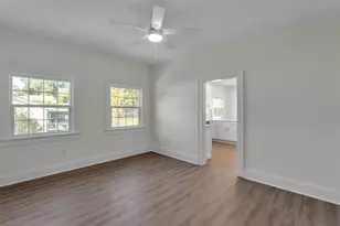 208 E Poinsettia St, Lakeland, FL 33803 - Photo 5