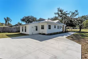 208 E Poinsettia St, Lakeland, FL 33803 - Photo 25