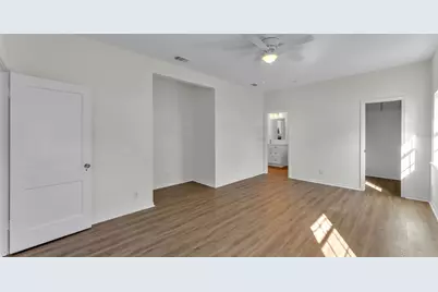 208 E Poinsettia Street, Lakeland, FL 33803 - Photo 13