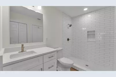 208 E Poinsettia Street, Lakeland, FL 33803 - Photo 11