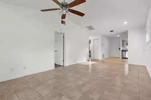 831 Orchid Springs Dr, Winter Haven, FL 33884 - Photo 7