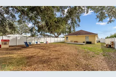 702 Lemon Avenue, Dundee, FL 33838 - Photo 25