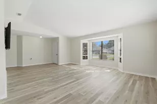 664 Eagle Run, Lakeland, FL 33809 - Photo 5