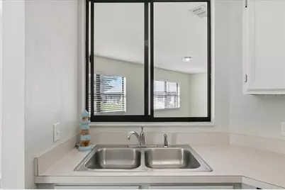 664 Eagle Run, Lakeland, FL 33809 - Photo 11