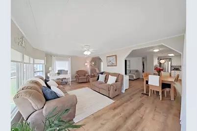 4928 Foxdale Dr, Lakeland, FL 33810 - Photo 5