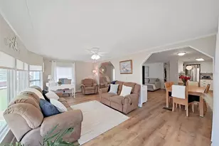 4928 Foxdale Dr, Lakeland, FL 33810 - Photo 5