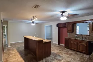 1702 S Miller Rd, Valrico, FL 33594 - Photo 9