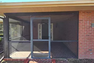 1702 S Miller Rd, Valrico, FL 33594 - Photo 3