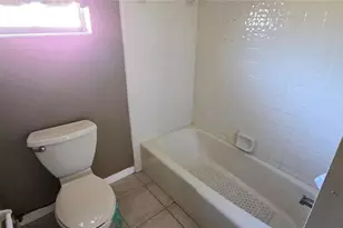 1702 S Miller Rd, Valrico, FL 33594 - Photo 37