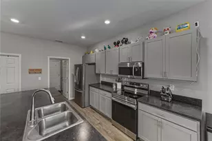 929 Montgomery Ln, Polk City, FL 33868 - Photo 21