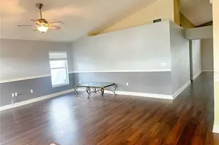 5544 Fischer Dr, Lakeland, FL 33812 - Photo 5