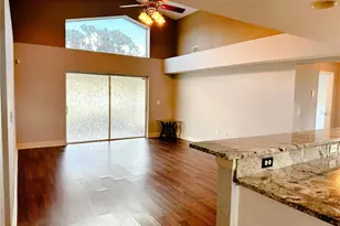 5544 Fischer Dr, Lakeland, FL 33812 - Photo 9