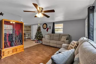 2515 Crystal Lake Acres Dr, Lakeland, FL 33801 - Photo 7